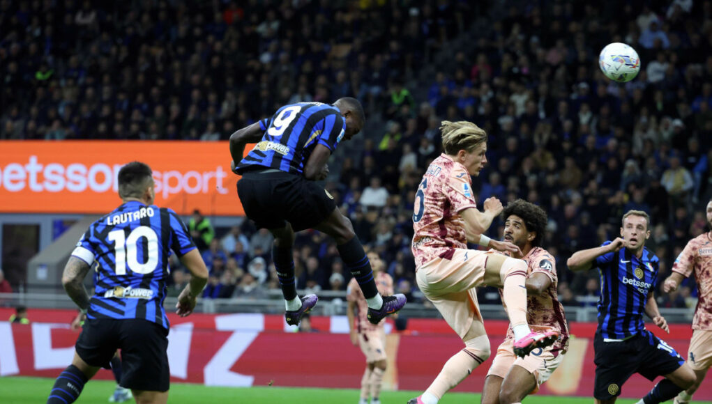 Inter de Milán ganó al Torino 3-2 y es escolta del líder Nápoles en el Calcio Italiano