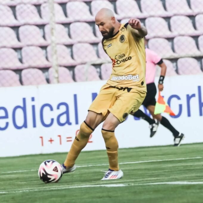 Cusco F.C. derrotó a Los Chankas 2-1 y da pelea para lograr el Clausura