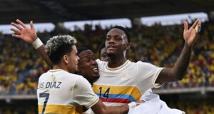 Colombia hundió más a Chile en el fondo al golearlo 4-0 en Barranquilla