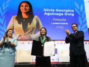 Gobierno revalora labor docente con la entrega de palmas magisteriales