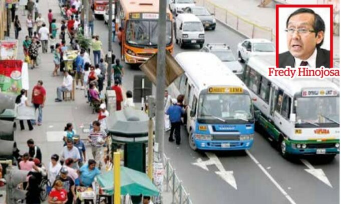 Gobierno advierte que hay intereses políticos en paro de transportistas