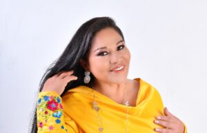 Sonia Morales tres décadas cantándole a peruanos y extranjeros