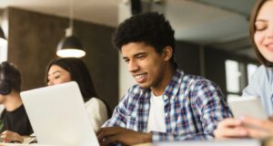 Feria Educativa en Lima abre puertas a peruanos interesados en estudiar en Australia