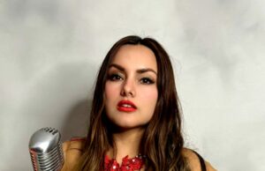 Elizabeth Salazar: bella cantante chiclayana triunfa con el mix ‘Cocotera’ en Estados Unidos(VIDEO)