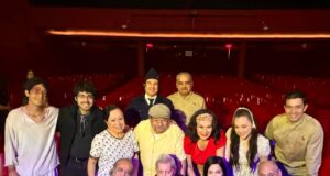 Mario Vargas Llosa se emocionó al ver la versión teatral de su obra “¿Quién mató a Palomino Molero?”