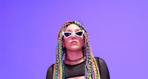 Karmen Muradas: ‘La nena de la salsa’ la rompe con su tema “Cuando Tok Tok”