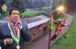 Gobernador de Amazonas y Electro Oriente ponen luz propia a cerca de 259 localidades en la región