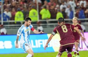 Venezuela le empató a la Argentina 1-1 en Maturín en partido que se atrasó por lluvia