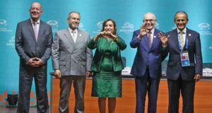 Vienen más inversiones extranjerasgracias a APEC, afirma la presidenta
