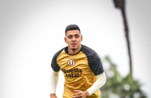César Inga nuevo refuerzo de Universitario tuvo su primera práctica en Campo Mar