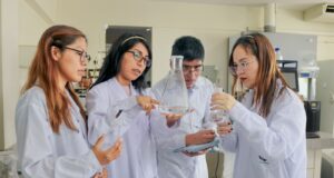 CONASEIN 2024: Presentan investigación sobre la Cianobacteria «Cushuro» para combatir la desnutrición.
