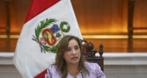 Aumento del sueldo mínimo se anunciaría a fin de año