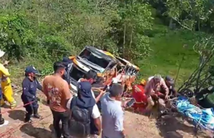 Accidente en viaje de promoción escolar en Moyobamba: se eleva a 12 los fallecidos del bus que cayó a un abismo