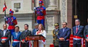 Presidenta Boluarte pide estabilidad política:En el Bicentenario de la independencia, para crecer económicamente, pero solo 3.2 %.