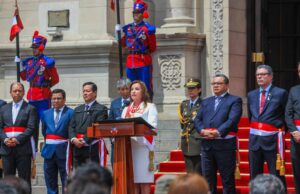 Presidenta Boluarte pide estabilidad política:En el Bicentenario de la independencia, para crecer económicamente, pero solo 3.2 %.