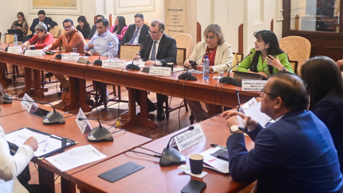 Ministra Desilú León: Nueva Ley General de Turismo debe promover la innovación e inversión pública y privada en ese sector