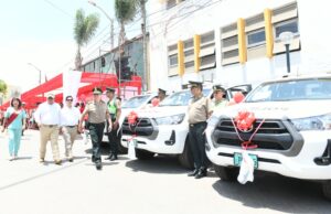 PNP recibe 30 nuevas camionetas para reforzar el patrullaje en provincias de Lima