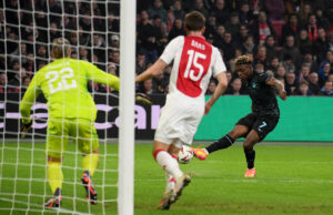 Lazio venció al Ajax de Países Bajos 3-1 y sigue arriba en la Europa League