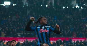 Atalanta es el nuevo líder del Calcio Italiano al vencer al Milán por 2-1