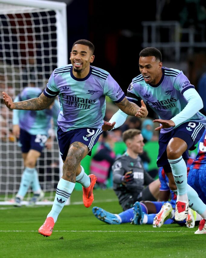 Arsenal se consolidó tercero en la Premier League al golear a Crystal Palace 5-1