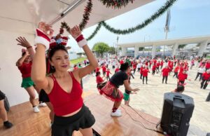 Con éxito se realizó el “Aerotón Navideño” en el Callao