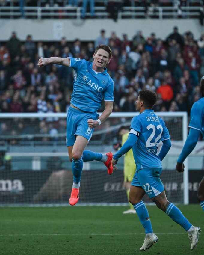 Nápoles firme en la punta del Calcio al derrotar de visitante al Torino 1-0