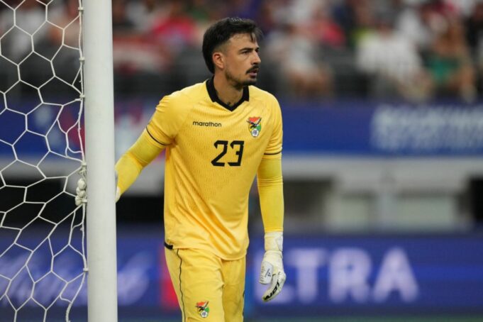 Arquero boliviano Guillermo Viscarra atajará en Alianza Lima siendo contratado por dos años