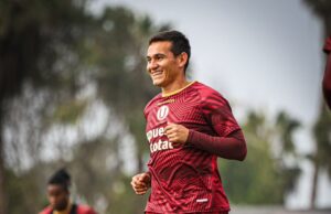 Jairo Vélez entrenó con su nuevo equipo Universitario en Campo Mar