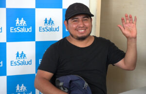 Hazaña médica: EsSalud Almenara reconstruye mano a mecánico con exitoso reimplante de dedos