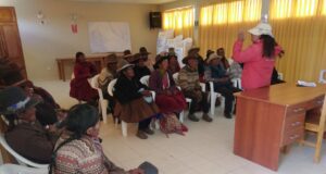 Cusco: Programa PAIS y Pensión 65 brindan capacitación en quechua sobre inclusión financiera a adultos mayores de Toccoccori