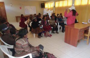 Cusco: Programa PAIS y Pensión 65 brindan capacitación en quechua sobre inclusión financiera a adultos mayores de Toccoccori