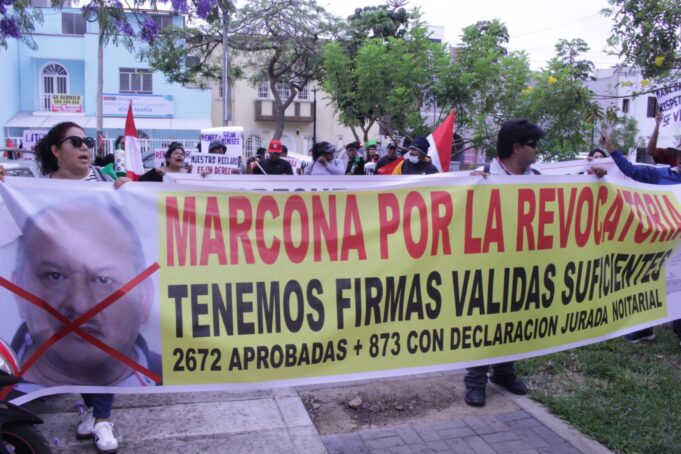 Pobladores de Marcona realizaron un plantón frente al frontis de Reniec en Jesús María (VIDEO)