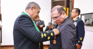 Poder Judicial recibe condecoración «Corazón Policial de la PNP» por implementar unidades de flagrancia