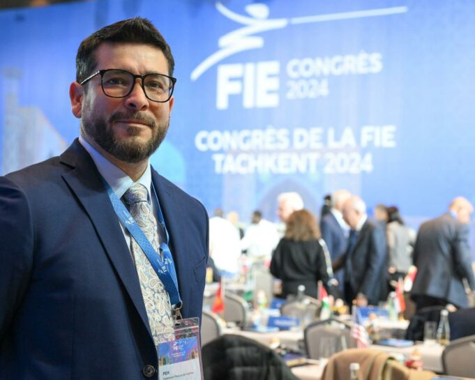 Angel Garcia ha sido elegido miembro de la Federación Internacional de Esgrima