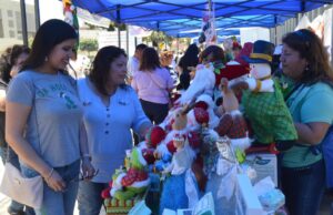 Minedu promueve empredimientos con Feria «Navidad Solidaria»