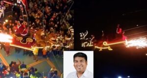 Tacna: alcalde se viste de Papa Noel y con un trineo simula vuelo en plaza de Ciudad Nueva