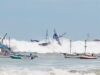 Maretazo en Tumbes y Piura: fuertes oleajes anómalos arrastraron embarcaciones pesqueras