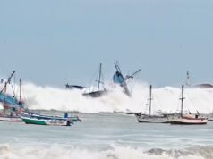 Maretazo en Tumbes y Piura: fuertes oleajes anómalos arrastraron embarcaciones pesqueras