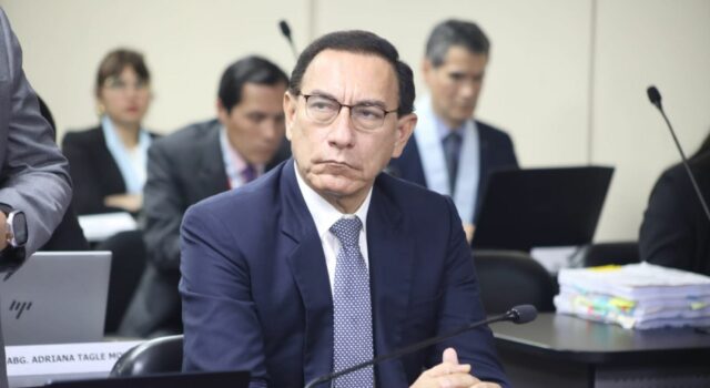 Que tal sinvergüenza:’Lagarto’ Vizcarra intenta culpar de sus males a la presidenta y al congreso