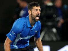 Novak Djokovic superó a Carlos Alcaraz y se metió en semifinales del Abierto de Australia