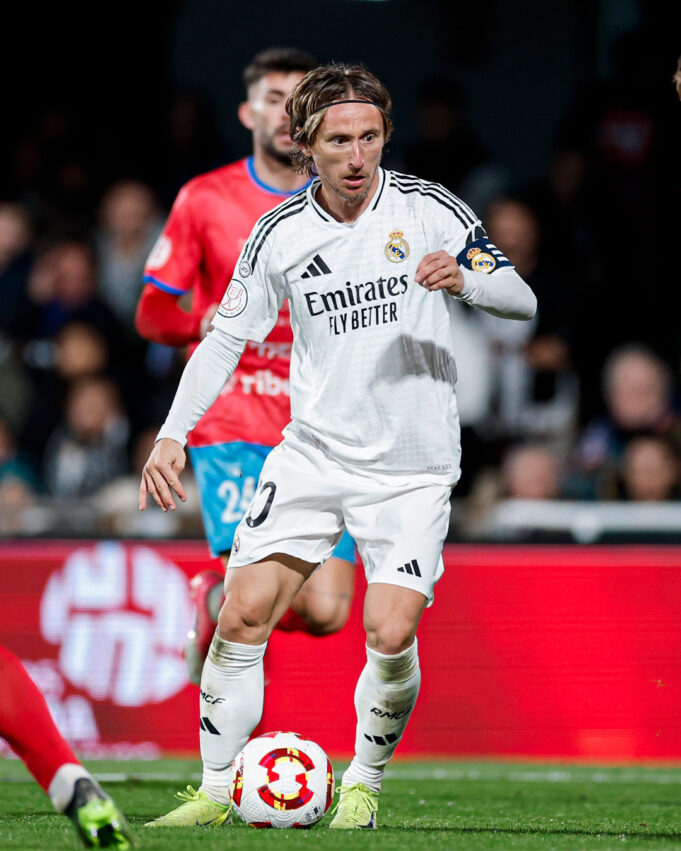 Real Madrid clasificó a los Octavos de Final de la Copa del Rey al golear al Minera por 5-0