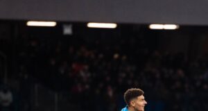 Nápoles se mantiene firme en el liderato de la Serie «A» de Italia al ganar a Verona 2-0