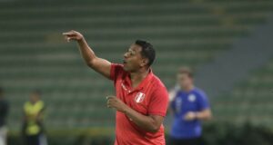 Nolberto Solano dirigiría a la Selección por solo dos partido ante Bolivia y Venezuela de marzo próximo