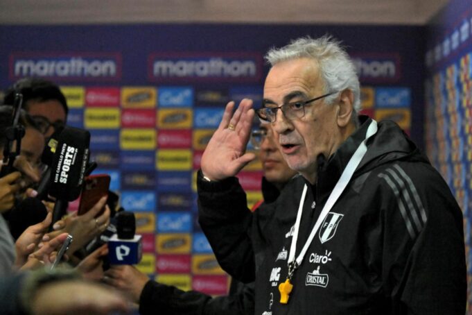 Uruguayo Jorge Fossati no es más técnico de la Selección Peruana