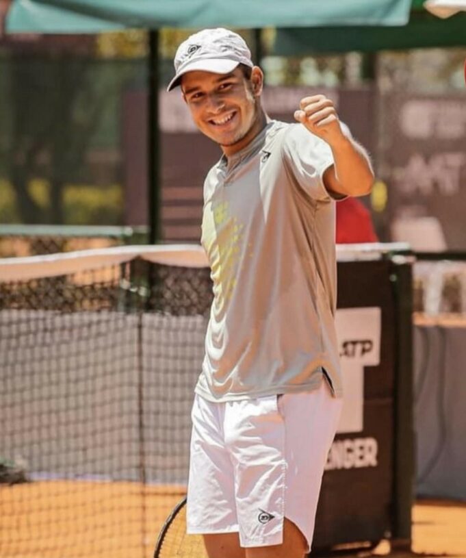 Gonzalo Bueno debutó con triunfo en el Challenger 50 de Argentina