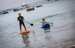 Aprende Surf, Bodyboard, Stand up, Paddle, Kayak y Nado desde 20 soles en playa Agua Dulce.