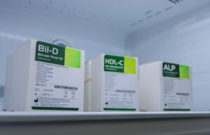 Diris Lima Centro fortalece el almacenamiento de medicamentos en farmacias y laboratorios con nuevos equipos de cadena de frío