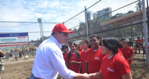 Ministro Morgan Quero inaugura Academia de Verano Gratuita del IPD en Chorrillos