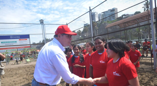 Ministro Morgan Quero inaugura Academia de Verano Gratuita del IPD en Chorrillos