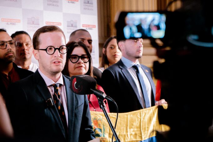 Tercer Vicepresidente del Congreso emite pronunciamiento en defensa de la democracia en Venezuela y apoyo a Edmundo Gonzáles